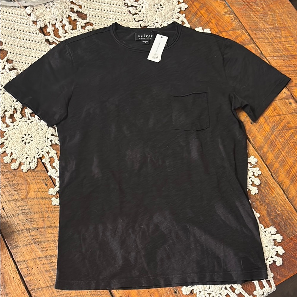 Velvet by Graham & Spencer Black short Sleeve Tee - Picture 2 of 4